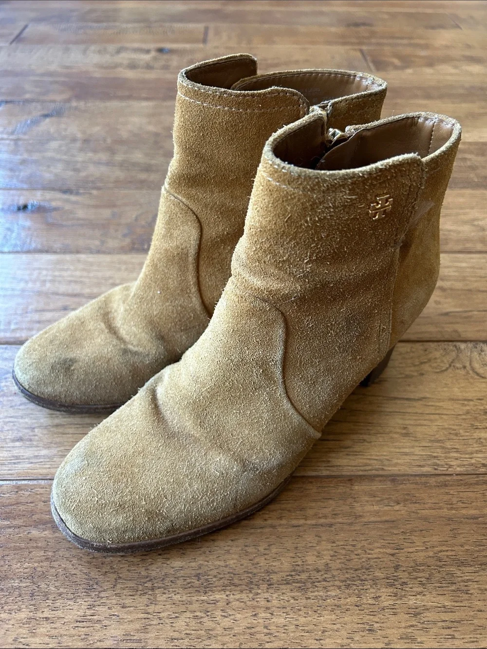 Tory Burch Suede Leather Ankle Boots Booties Camel Tan Size 7.5
